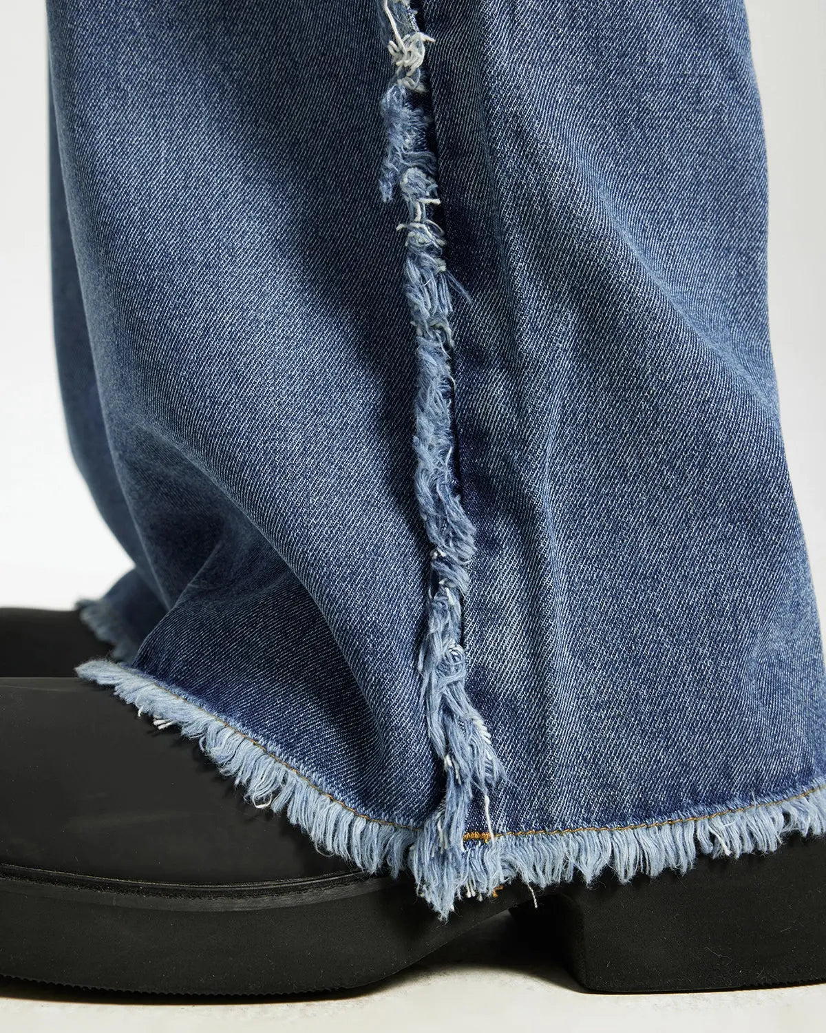 Blue Frayed Acid Wash Pants | LCDEGO Streetwear