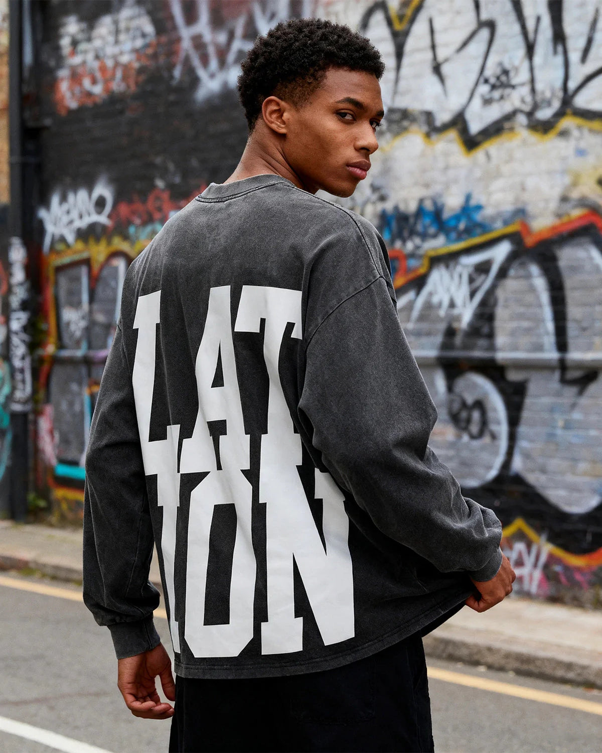 Reflective Logo Acid Wash Tees | LCDEGO Streetewear