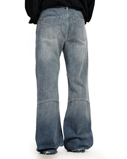 washed denim jeans with knee panel design