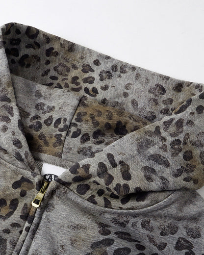 streetwear zip hoodie kangaroo pocket detail