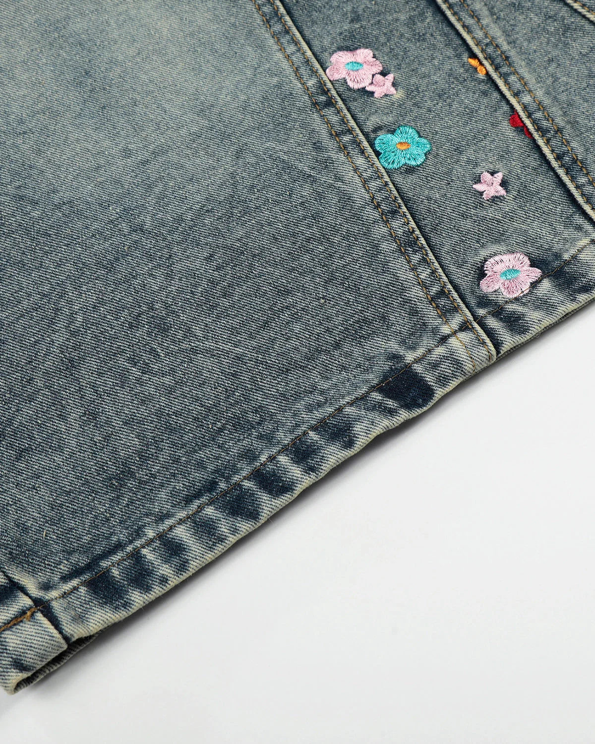 Floral Embroidered Long Baggy Jorts | LCDEGO Streetwear