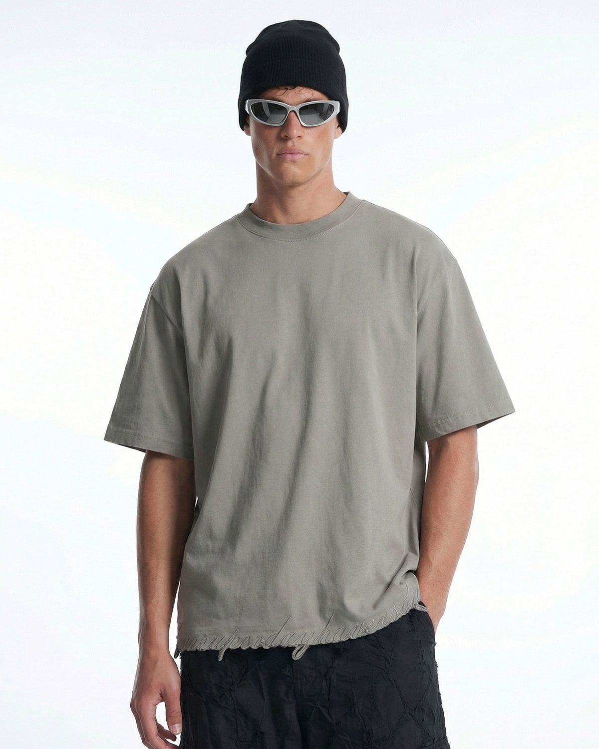 Embroidered Frayed Hem Oversized T-Shirt | LCDEGO Streetwear