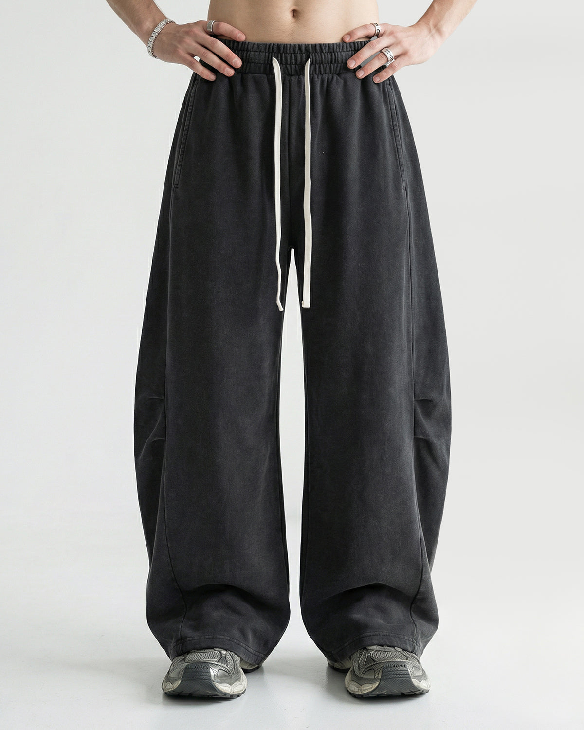 Distressed Acid Washed Barrel Sweatpant | LCDEGO Streetwear