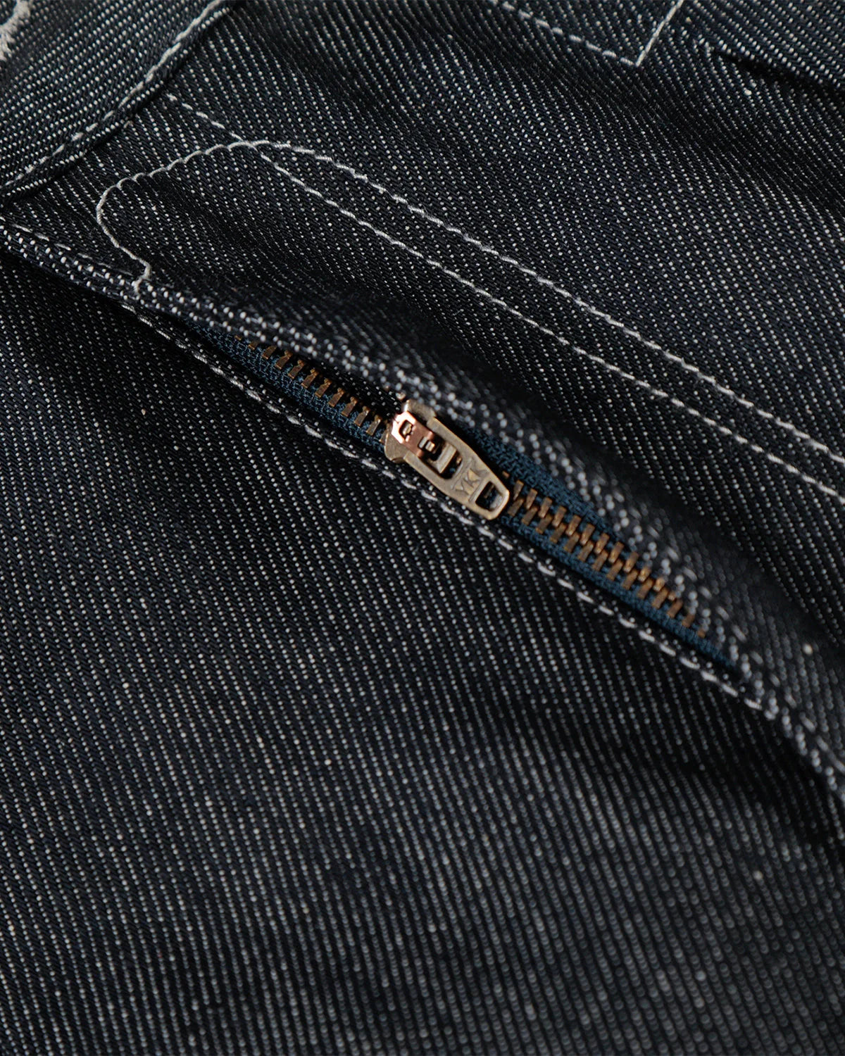 Contrast Stitching Raw Baggy Jeans | LCDEGO Streetwear