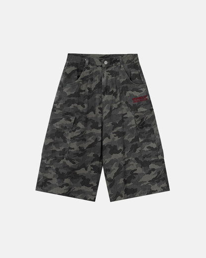 embroidered camo cargo shorts with baggy fit and pockets